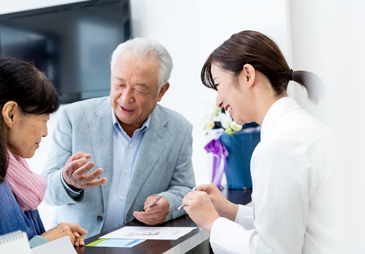 行きつけの薬局に相談する